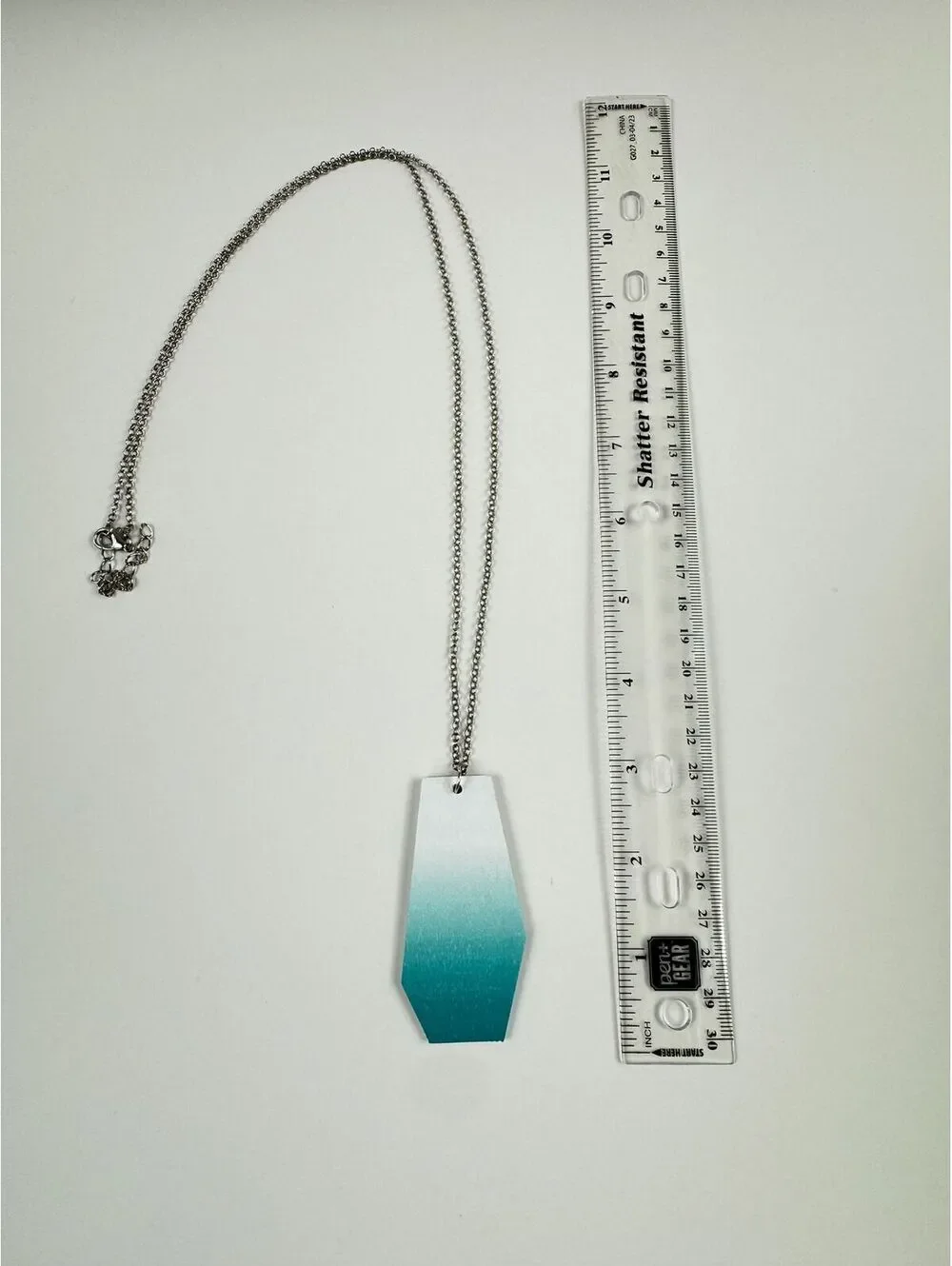 Fashion Jewelry White & Blue Wooden Pendant Silver Toned Chain Women's Necklace